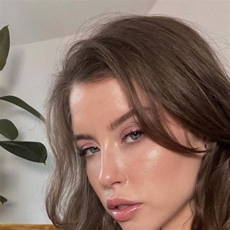 Eden Ivy (@edenivyxx) • Instagram photos and videos.